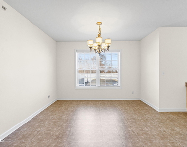 2000 Curry Road - Photo Thumbnail 10