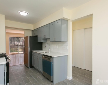 7 Cactus Court - Photo Thumbnail 7