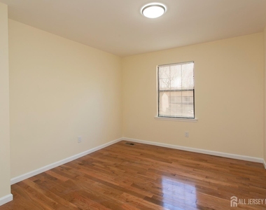 7 Cactus Court - Photo Thumbnail 17