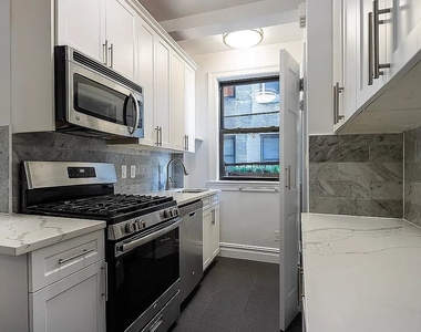 27 W 96th Street - Photo Thumbnail 1