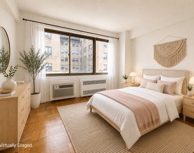 225 E 46th Street - Photo Thumbnail 5