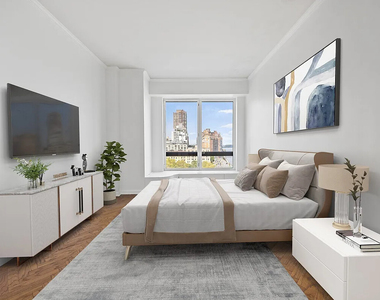 530 E 76th Street - Photo Thumbnail 2