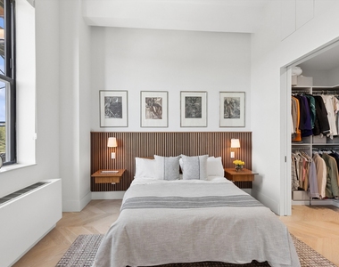 1255 5th Avenue - Photo Thumbnail 3