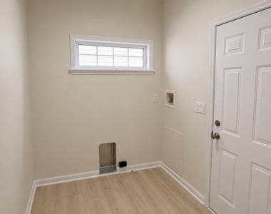 38 Hot Springs Way - Photo Thumbnail 8