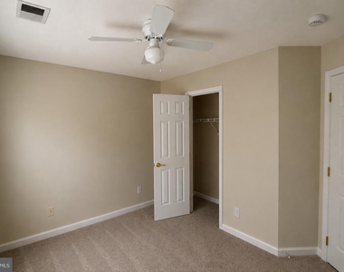 38 Hot Springs Way - Photo Thumbnail 9