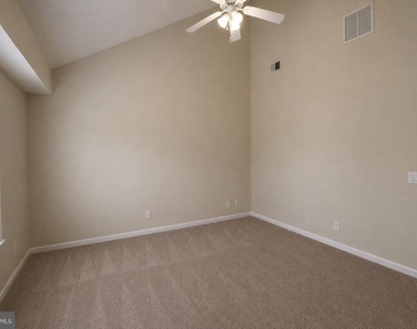 38 Hot Springs Way - Photo Thumbnail 13