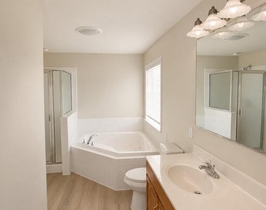 38 Hot Springs Way - Photo Thumbnail 14