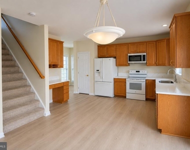38 Hot Springs Way - Photo Thumbnail 5