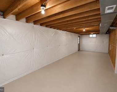 38 Hot Springs Way - Photo Thumbnail 15
