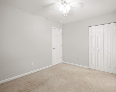 10205 N Hampton Lane - Photo Thumbnail 34