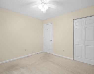10205 N Hampton Lane - Photo Thumbnail 31