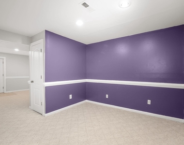 10205 N Hampton Lane - Photo Thumbnail 41