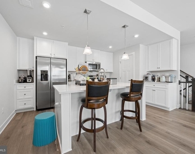 42587 Pitlochry Drive - Photo Thumbnail 18