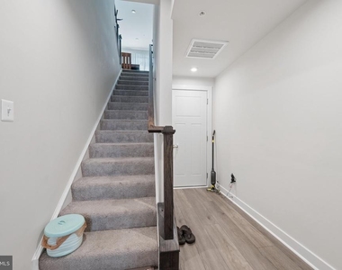 42587 Pitlochry Drive - Photo Thumbnail 6