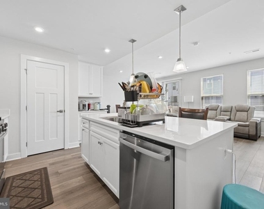 42587 Pitlochry Drive - Photo Thumbnail 20