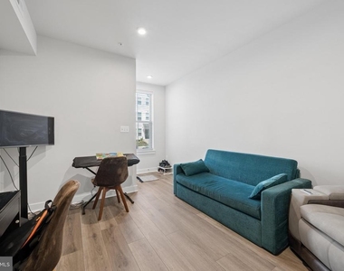 42587 Pitlochry Drive - Photo Thumbnail 4