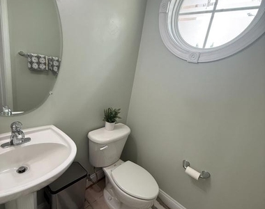 42770 Conquest Circle - Photo Thumbnail 11