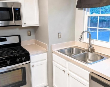 22963 Whitehall Terrace - Photo Thumbnail 2