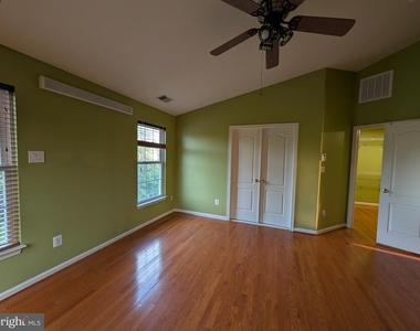 22611 Welborne Manor Square - Photo Thumbnail 42