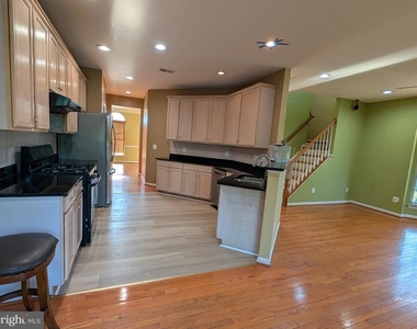 22611 Welborne Manor Square - Photo Thumbnail 14