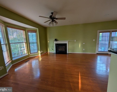 22611 Welborne Manor Square - Photo Thumbnail 38