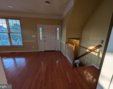 22611 Welborne Manor Square - Photo Thumbnail 36