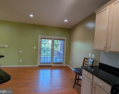 22611 Welborne Manor Square - Photo Thumbnail 13