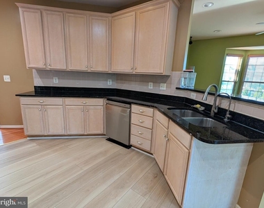22611 Welborne Manor Square - Photo Thumbnail 28