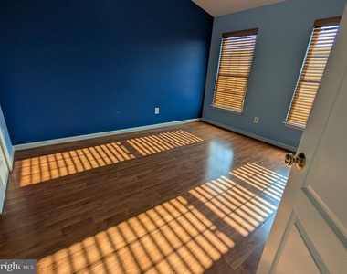 22611 Welborne Manor Square - Photo Thumbnail 26