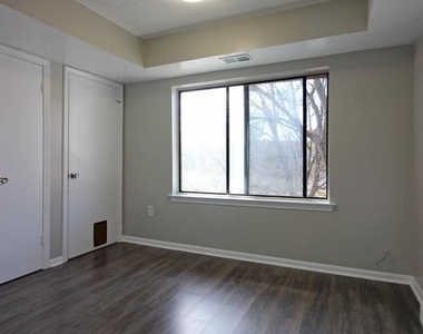 10208 Bushman Drive - Photo Thumbnail 9