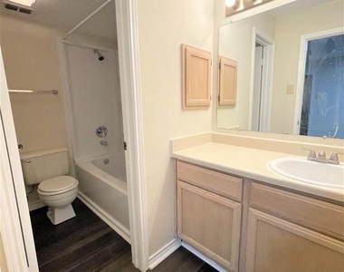 1505 Lincoln Way - Photo Thumbnail 20