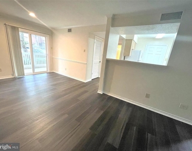 1505 Lincoln Way - Photo Thumbnail 8