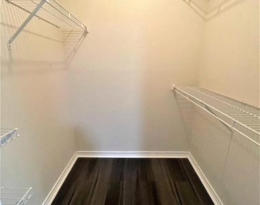 1505 Lincoln Way - Photo Thumbnail 24