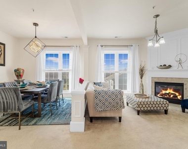 6339 Eagle Ridge Lane - Photo Thumbnail 8