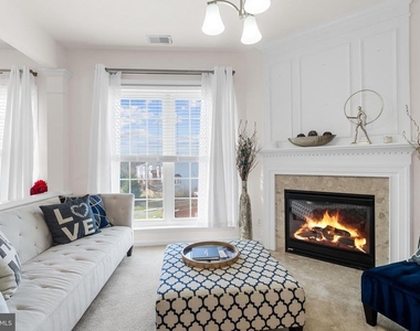 6339 Eagle Ridge Lane - Photo Thumbnail 3