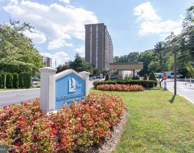 2059 Huntington Avenue - Photo Thumbnail 12