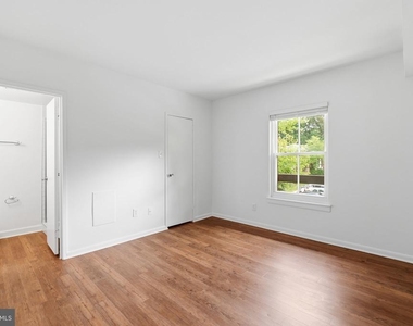 11619 Stoneview Square - Photo Thumbnail 17
