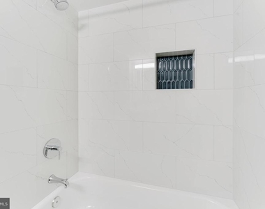7107 Sontag Way - Photo Thumbnail 35