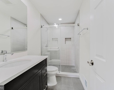 7107 Sontag Way - Photo Thumbnail 30