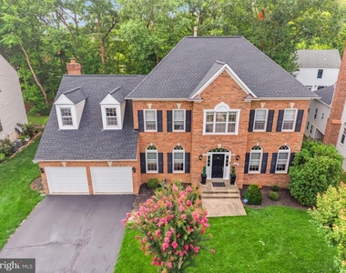 5667 Lonesome Dove Court - Photo Thumbnail 1