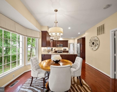5667 Lonesome Dove Court - Photo Thumbnail 28
