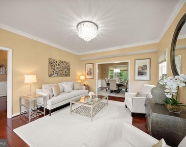 5667 Lonesome Dove Court - Photo Thumbnail 15