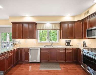 5667 Lonesome Dove Court - Photo Thumbnail 24