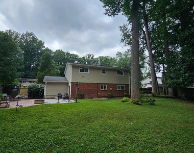 8913 Cromwell Drive - Photo Thumbnail 24