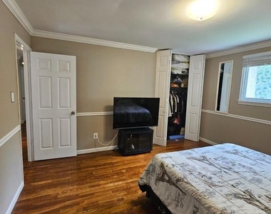 8913 Cromwell Drive - Photo Thumbnail 18