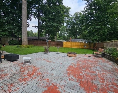 8913 Cromwell Drive - Photo Thumbnail 22