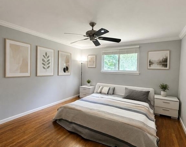 8913 Cromwell Drive - Photo Thumbnail 14