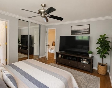 8913 Cromwell Drive - Photo Thumbnail 13