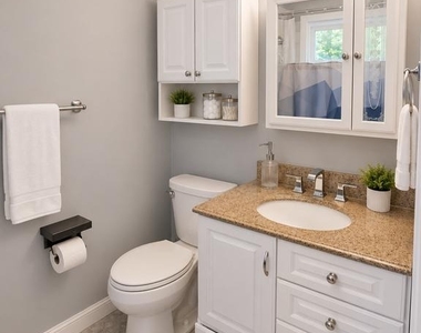 8913 Cromwell Drive - Photo Thumbnail 10