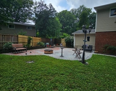 8913 Cromwell Drive - Photo Thumbnail 25